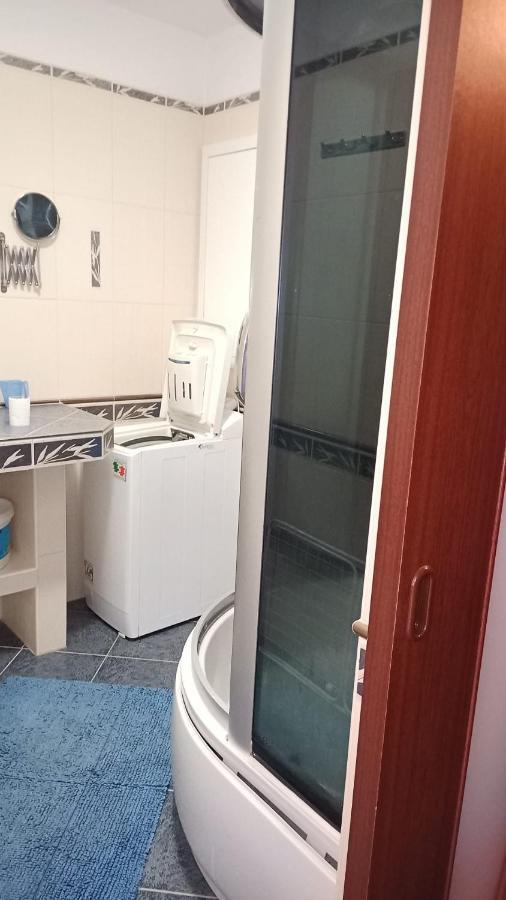 Wolf Apartman Pokojne Ubytovanie V Povazskej Bystrici Ticha Lokalita S Parkovanim Vsade Blizko Vhodne Pre Pracovne Cesty Turistiku Aj Oddych Plne Vybavena Kuchyna Považská Bystrica Εξωτερικό φωτογραφία